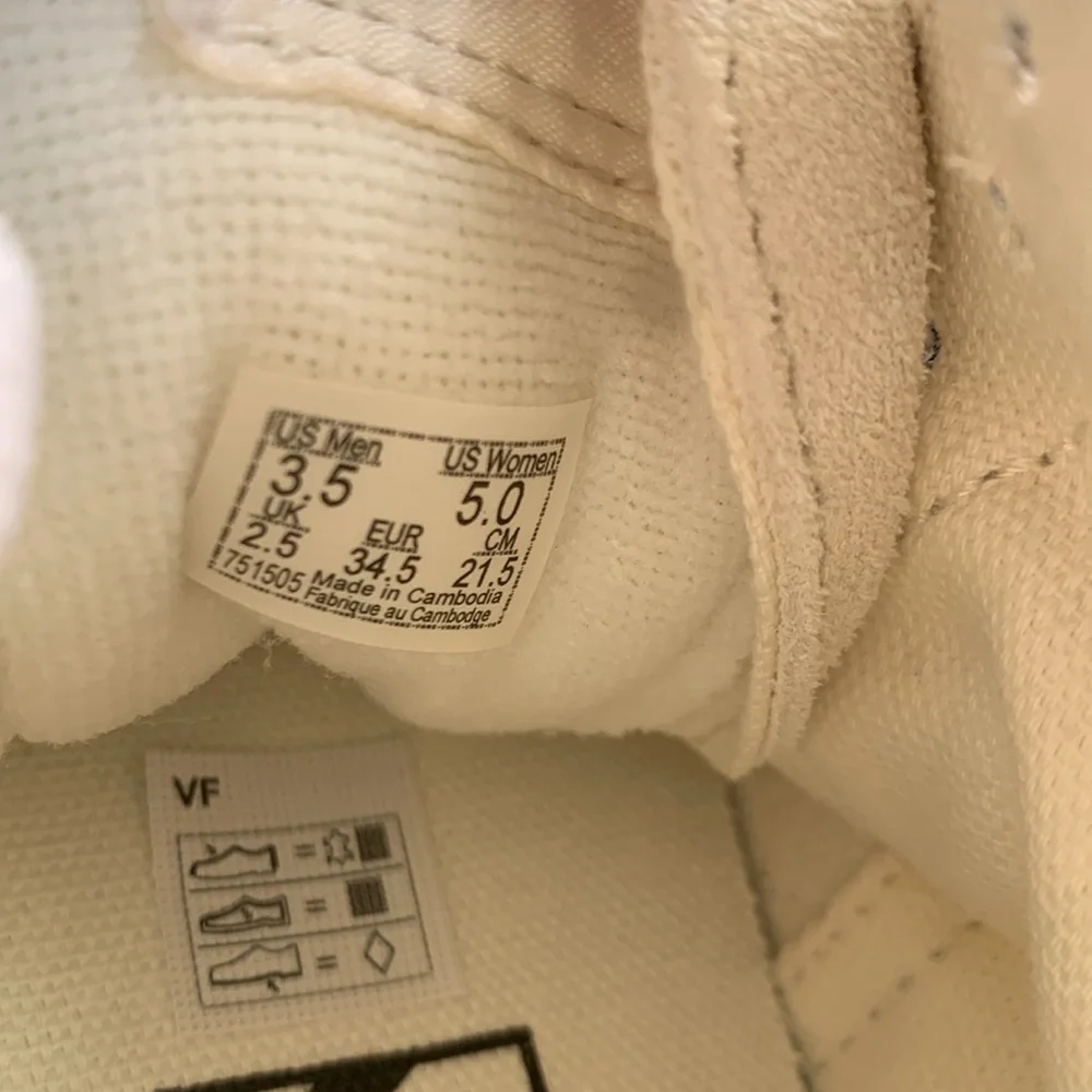 NWOB Vans Sk8 Hi with flower print - Picture 5 of 5